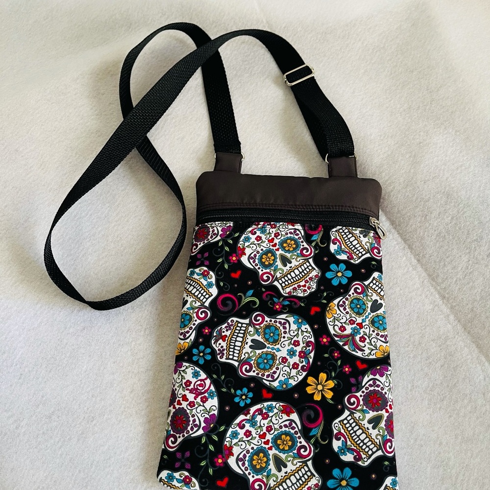 Phone crossbody bag Halloween